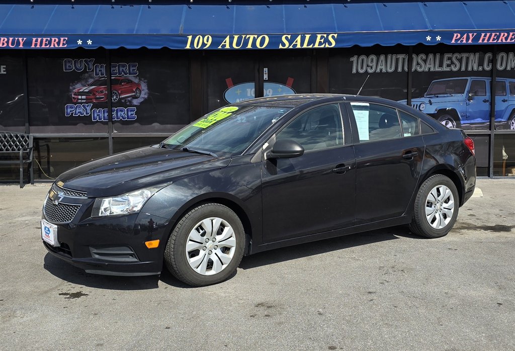 2014 Chevrolet Cruze LS Manual photo