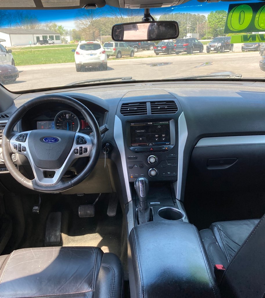 2014 Ford Explorer XLT photo