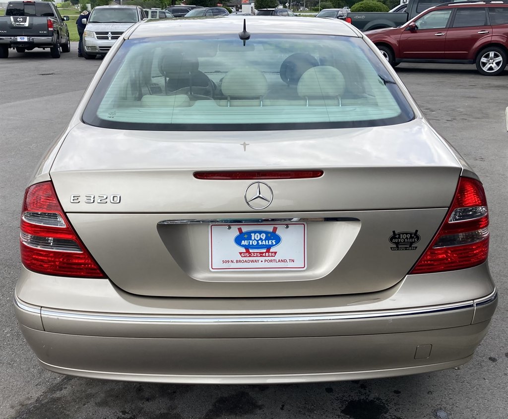 2003 Mercedes-Benz E-Class E320 photo