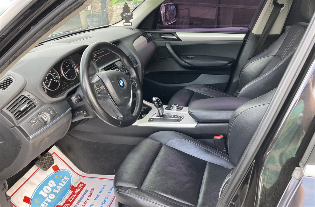 2011 BMW X3 xDrive28i photo