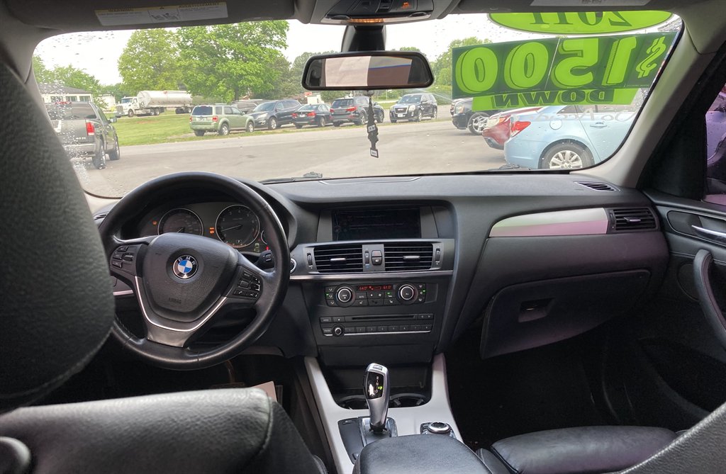 2011 BMW X3 xDrive28i photo