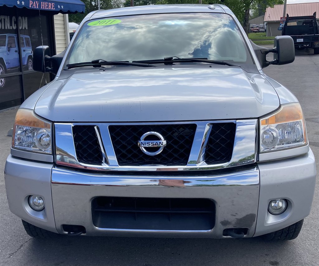 2011 Nissan Titan SV photo