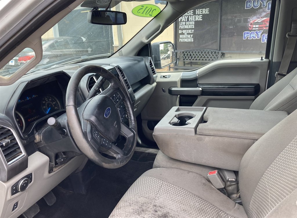 2015 Ford F150 XLT photo