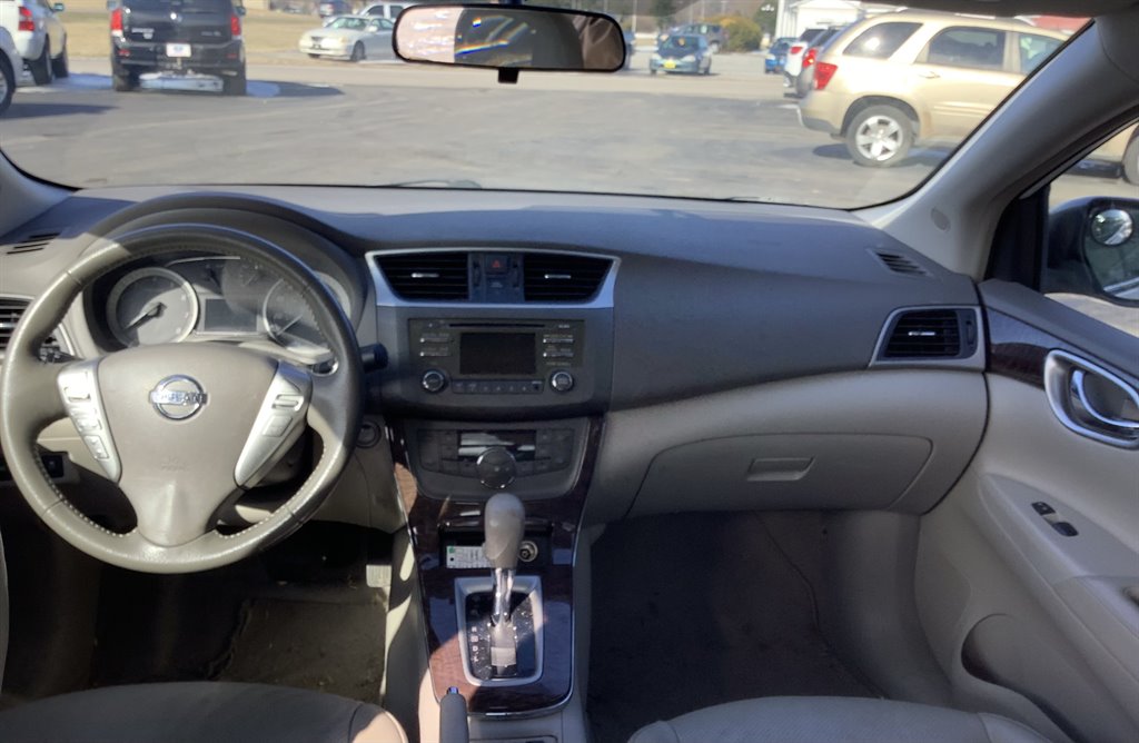 2013 Nissan Sentra - $7,995