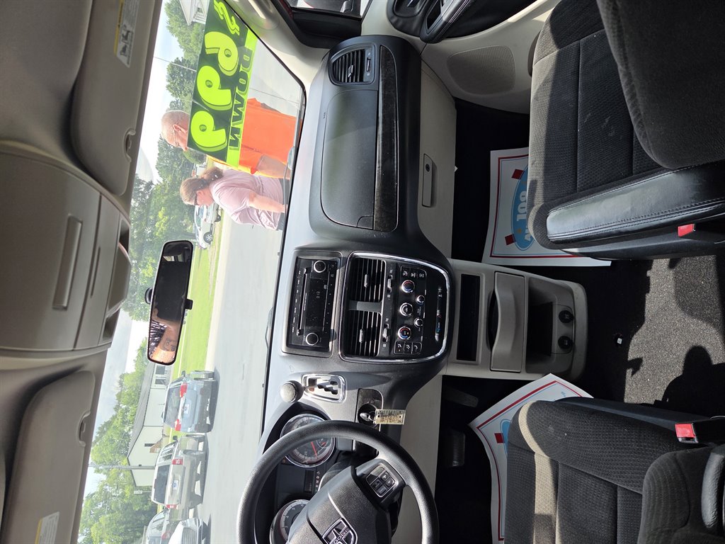 2013 Dodge Grand Caravan - $4,995