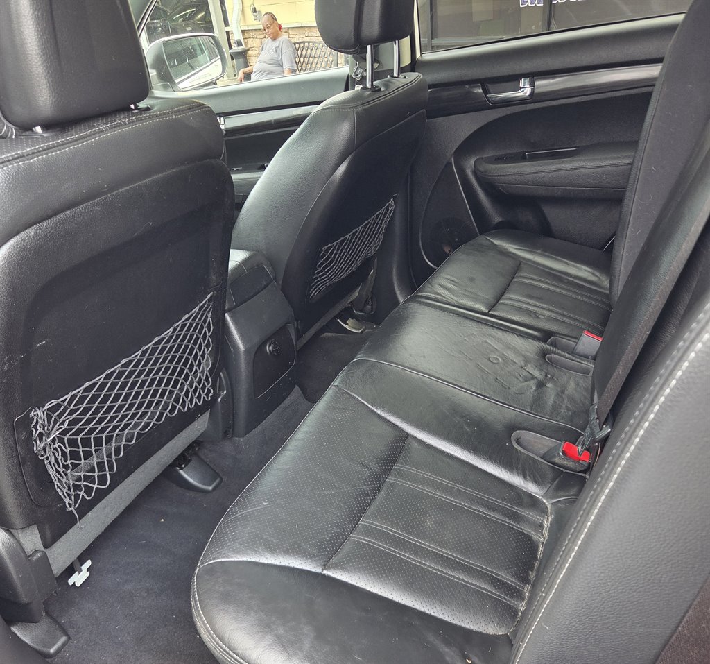 2012 Kia Sorento - $7,995