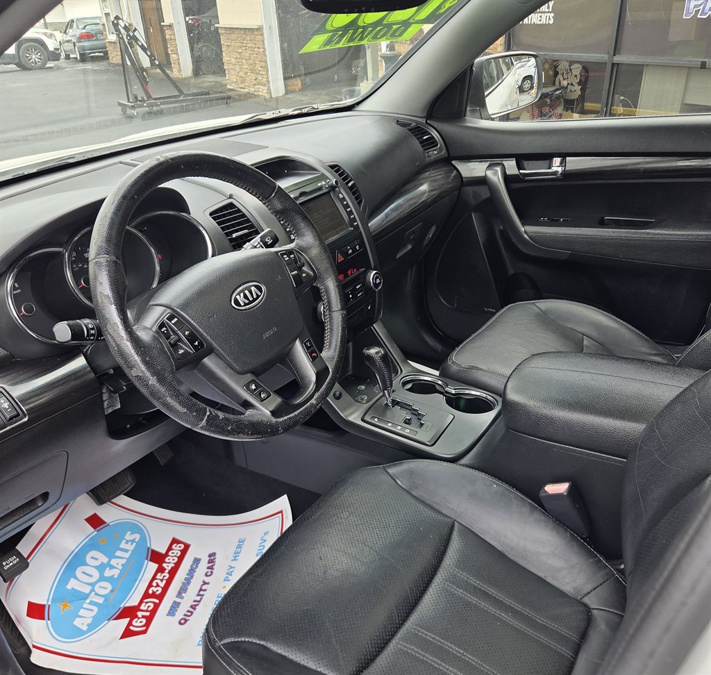 2012 Kia Sorento - $7,995
