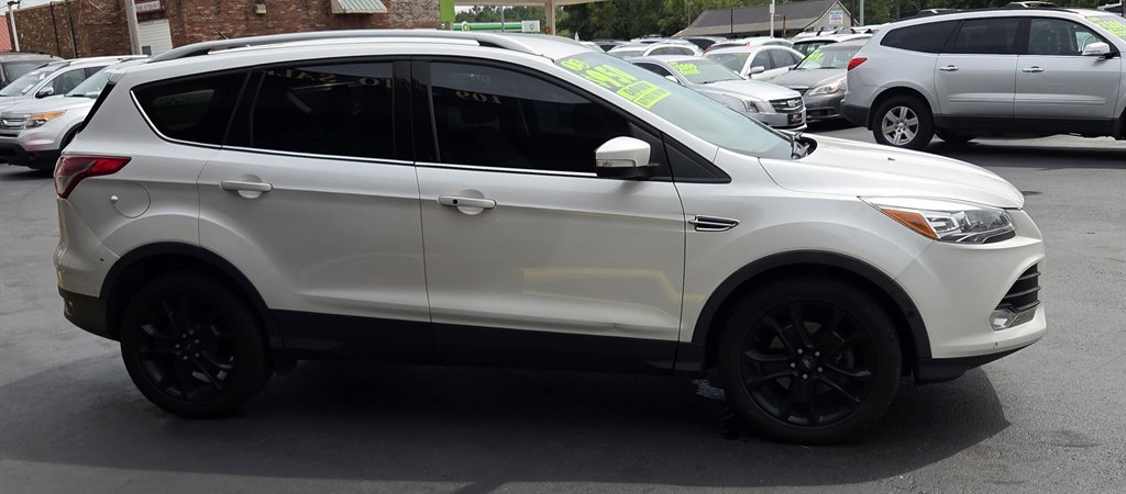 2015 Ford Escape - $6,995