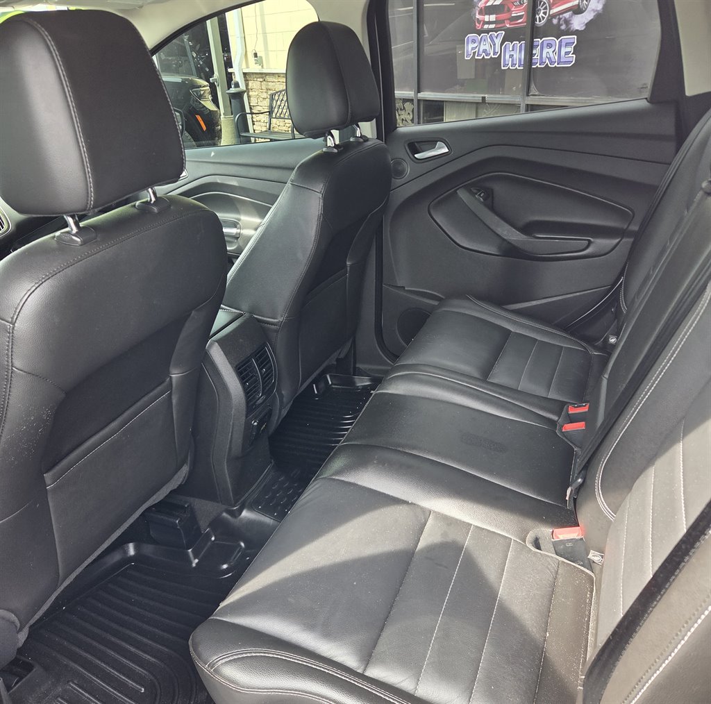 2015 Ford Escape - $6,995
