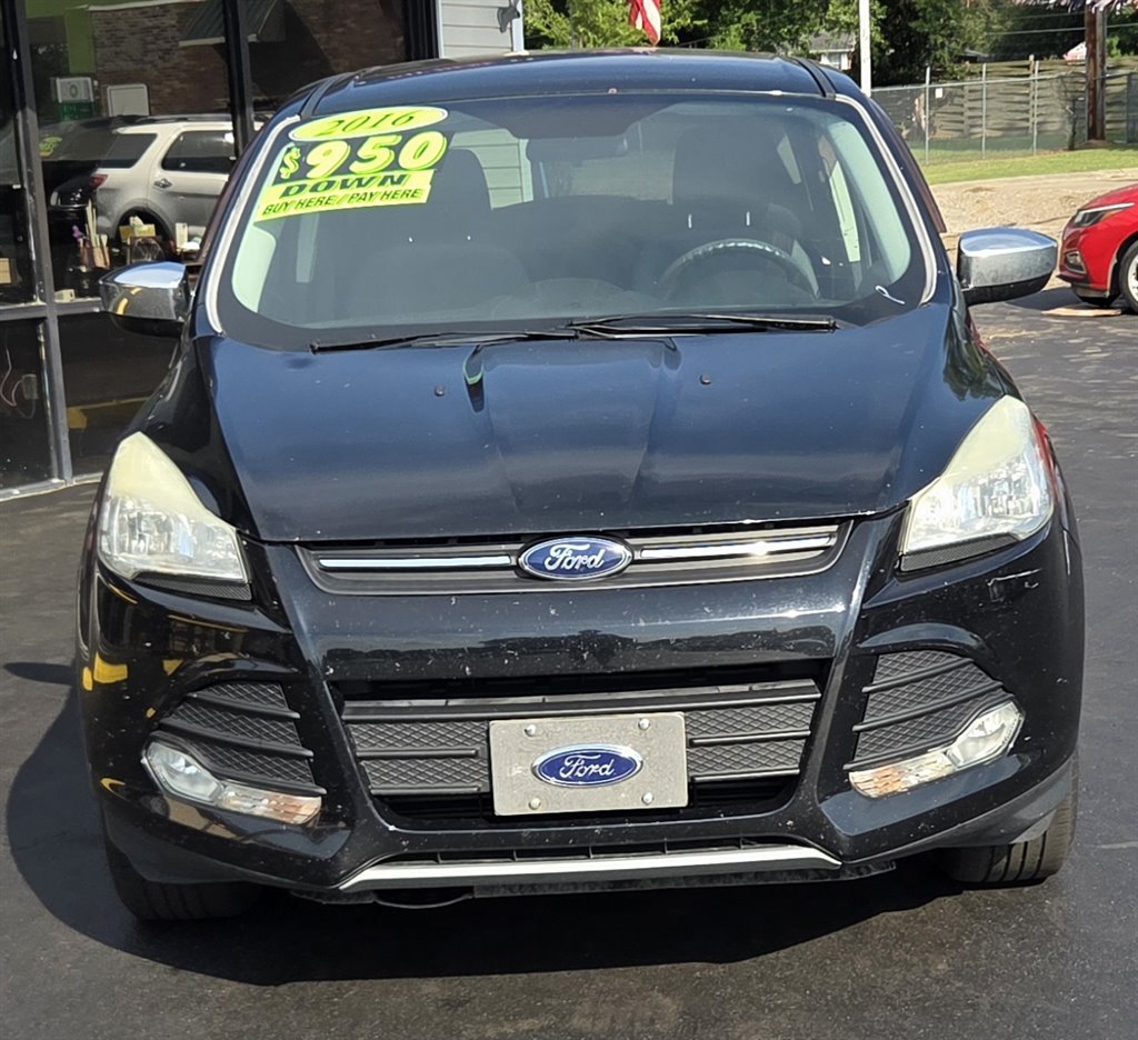 2016 Ford Escape - $6,995