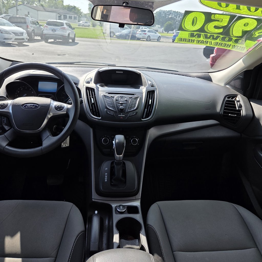 2016 Ford Escape - $6,995