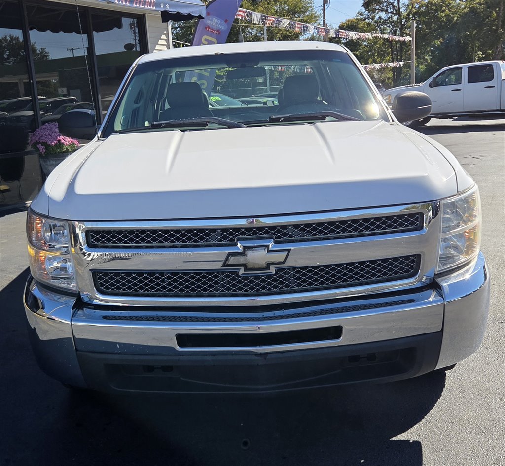 2013 Chevrolet Silverado - $10,998