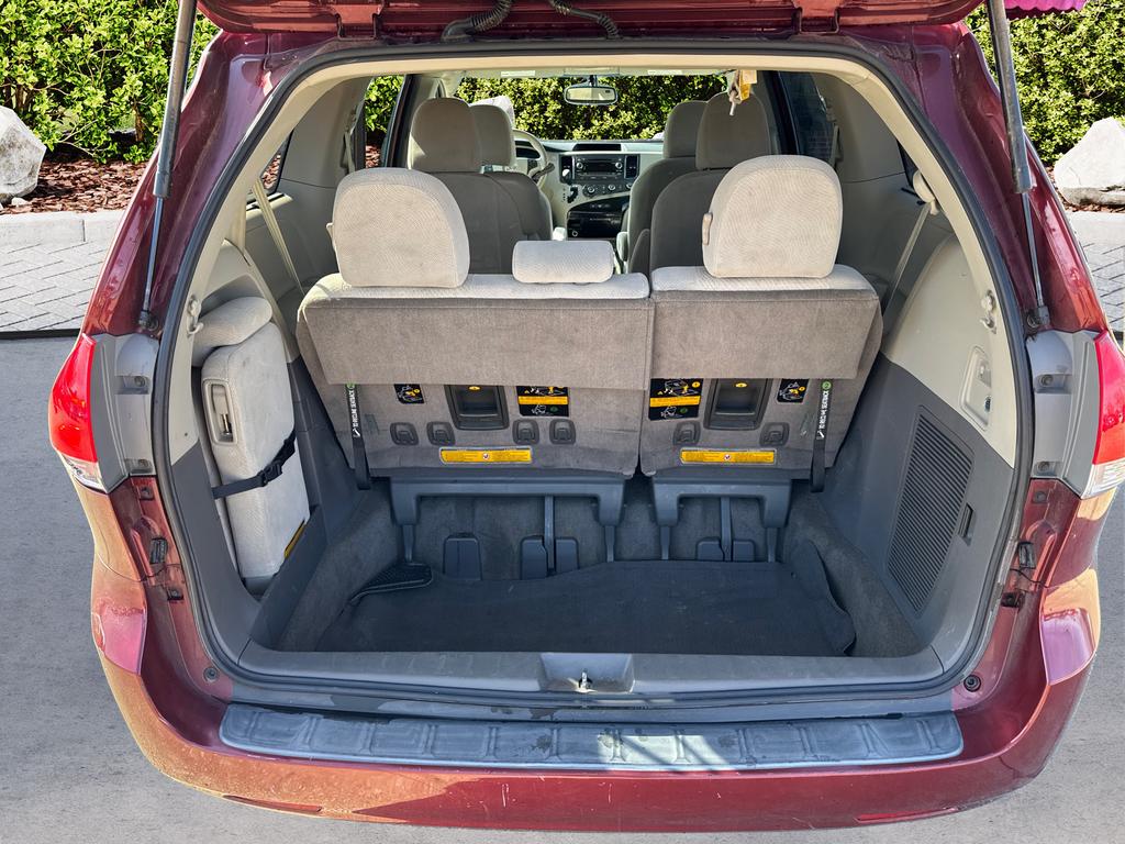 2012 Toyota Sienna - $14,995