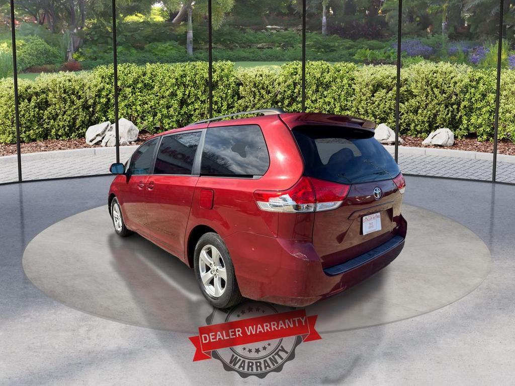 2012 Toyota Sienna - $14,995