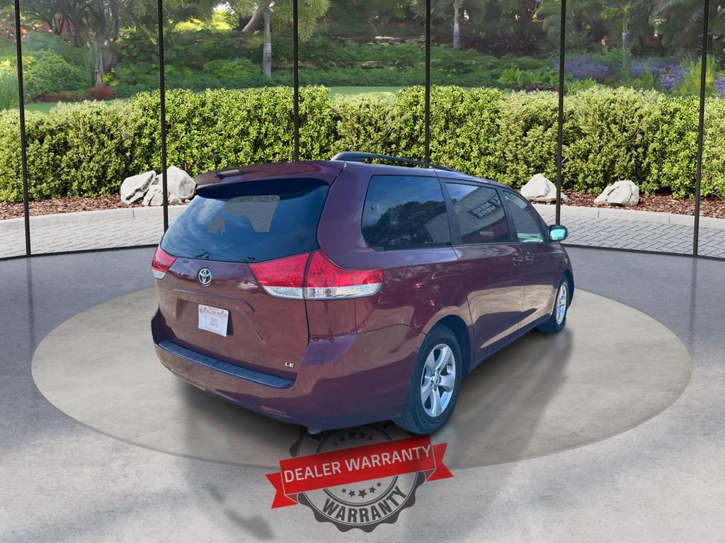 2012 Toyota Sienna - $14,995