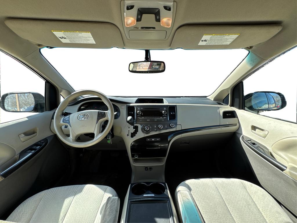 2012 Toyota Sienna - $14,995