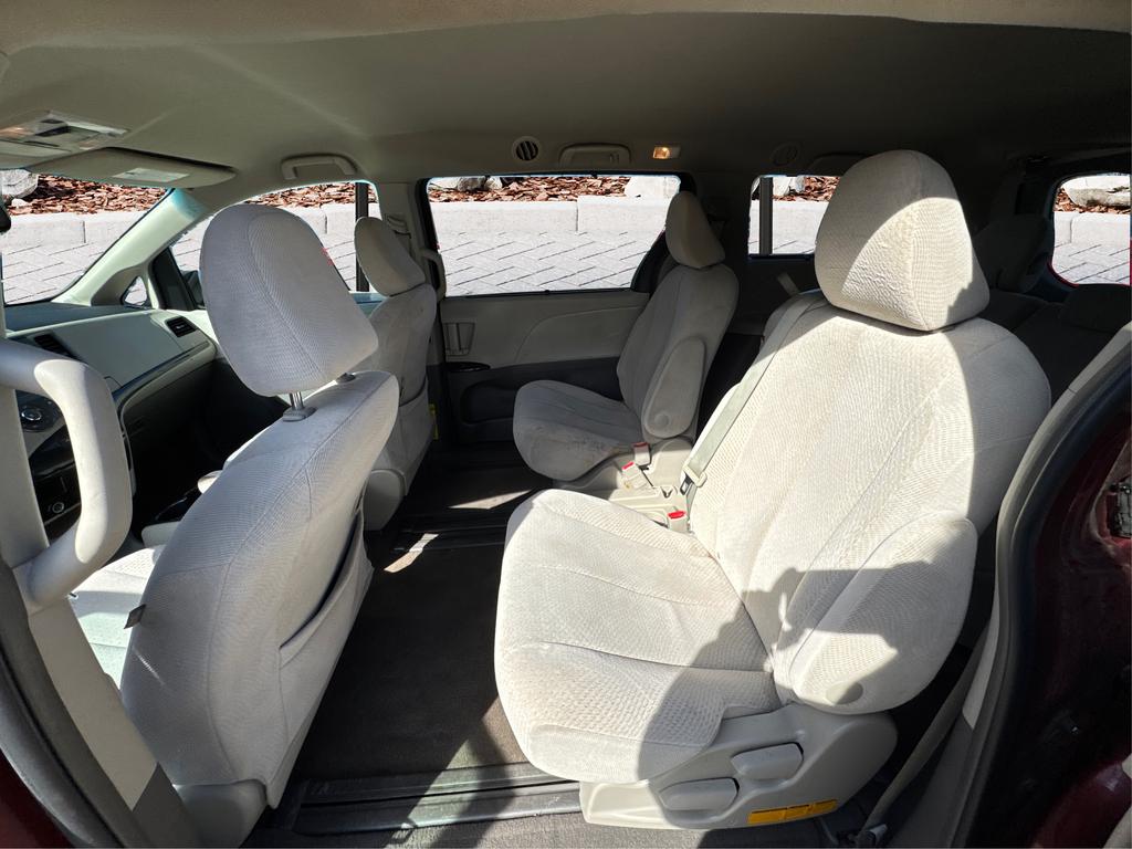 2012 Toyota Sienna - $14,995