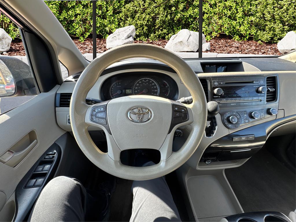 2012 Toyota Sienna - $14,995