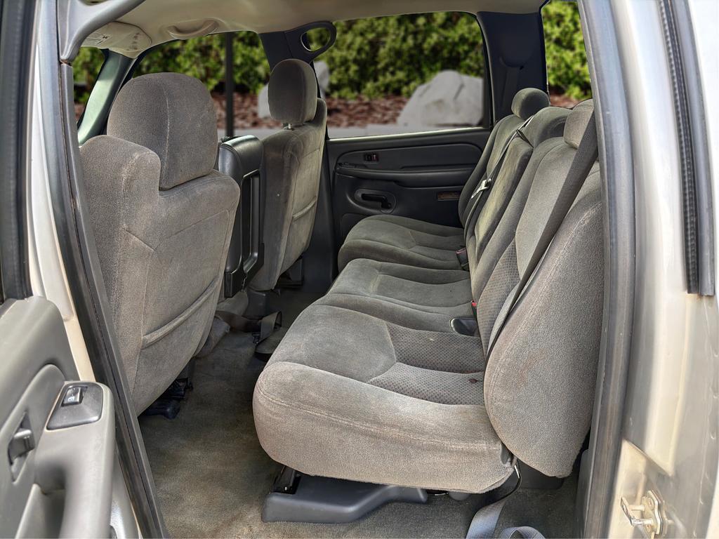 2004 Chevrolet Silverado - $13,995