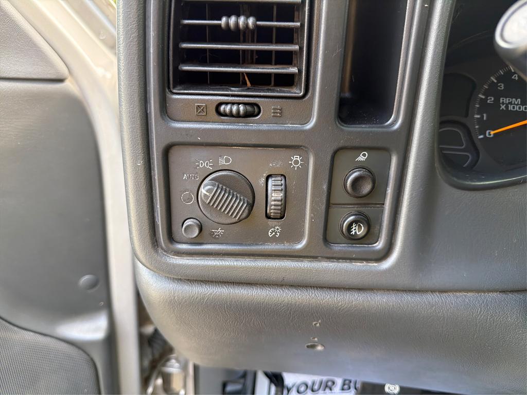2004 Chevrolet Silverado - $13,995