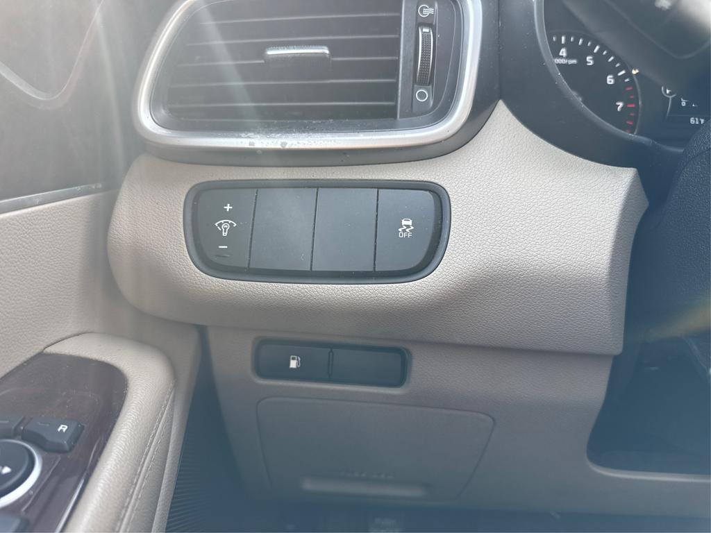 2016 Kia Sorento LX photo