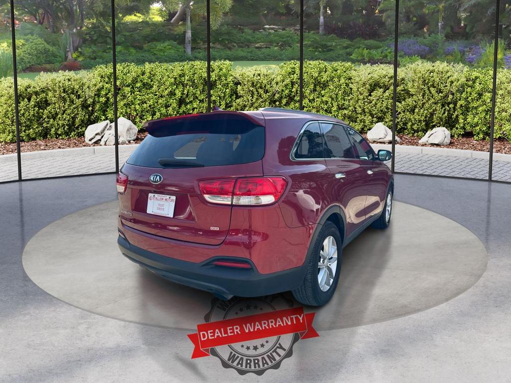 2016 Kia Sorento LX photo