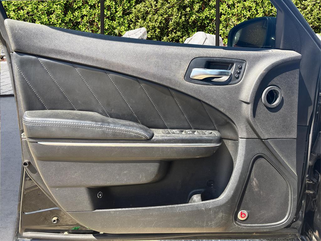 2015 Dodge Charger SXT photo