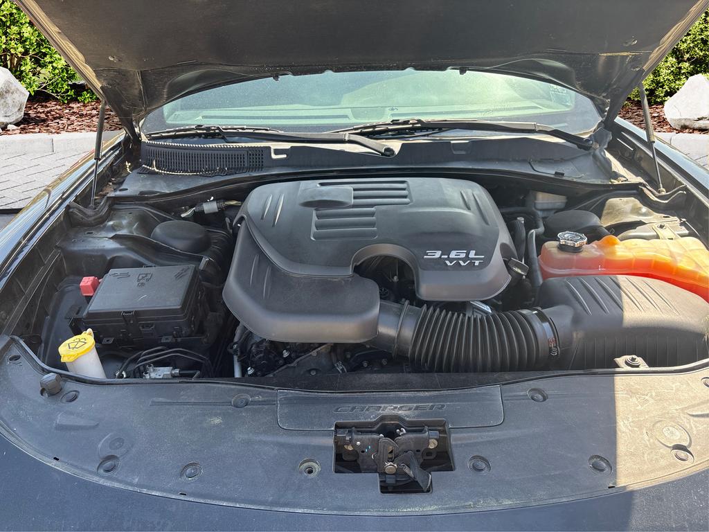 2015 Dodge Charger SXT photo