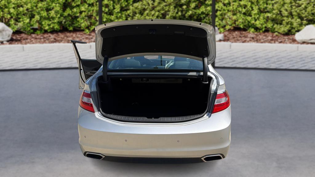 2015 Hyundai Azera - $11,995