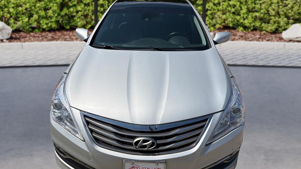 2015 Hyundai Azera - $11,995