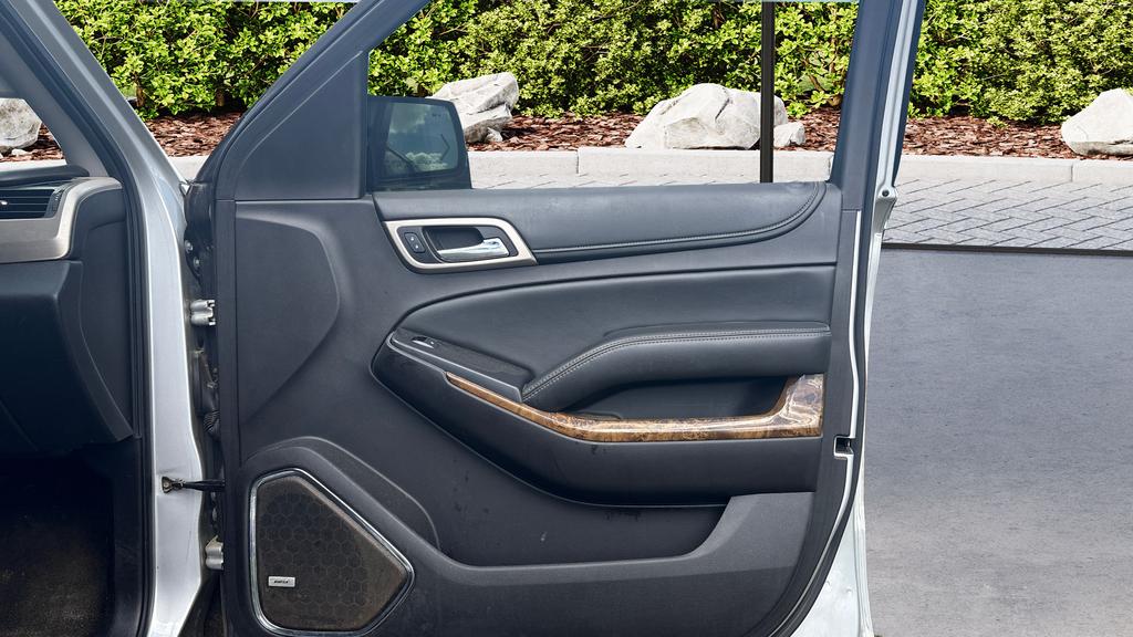 2016 GMC Yukon Denali photo
