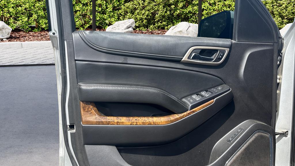 2016 GMC Yukon Denali photo