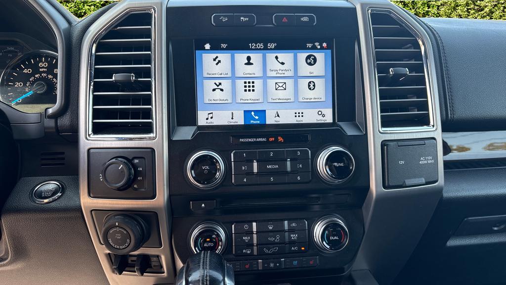 2016 Ford F150 Platinum photo