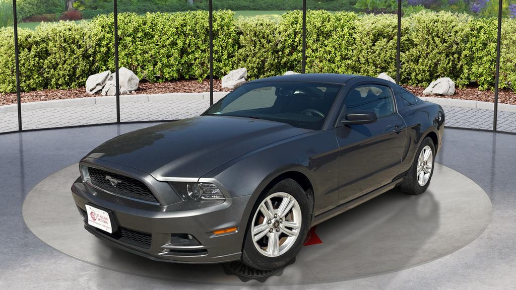 2014 Ford Mustang V6 photo