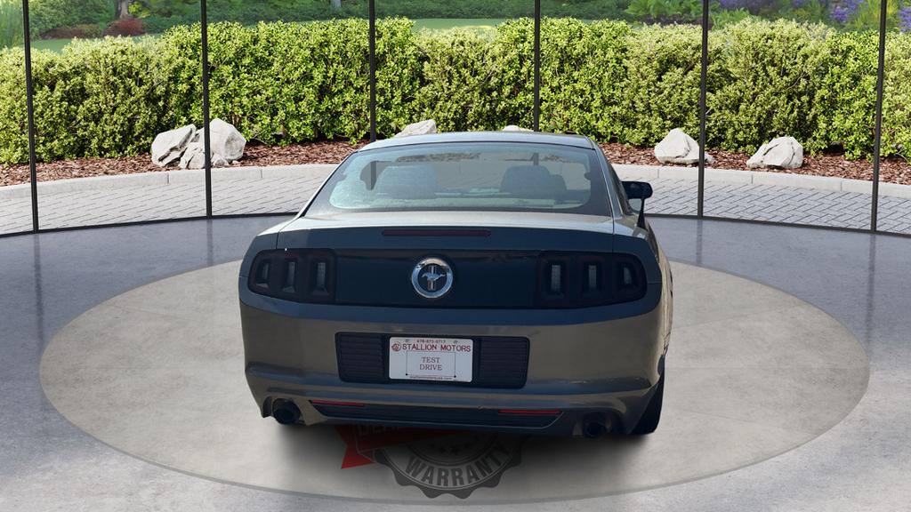 2014 Ford Mustang V6 photo