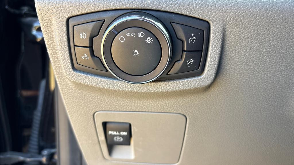 2019 Ford F150 XLT photo