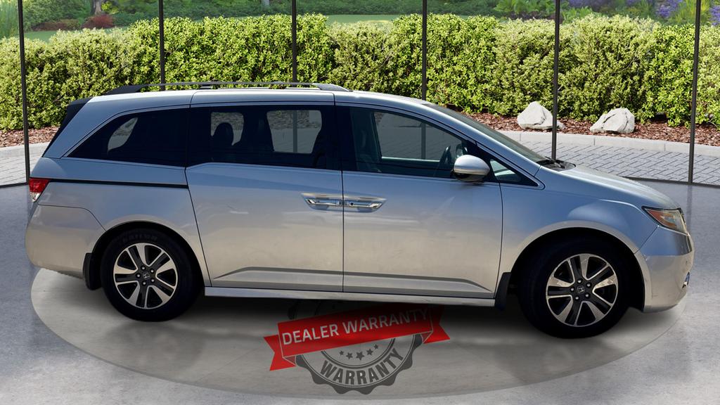 2014 Honda Odyssey Touring photo
