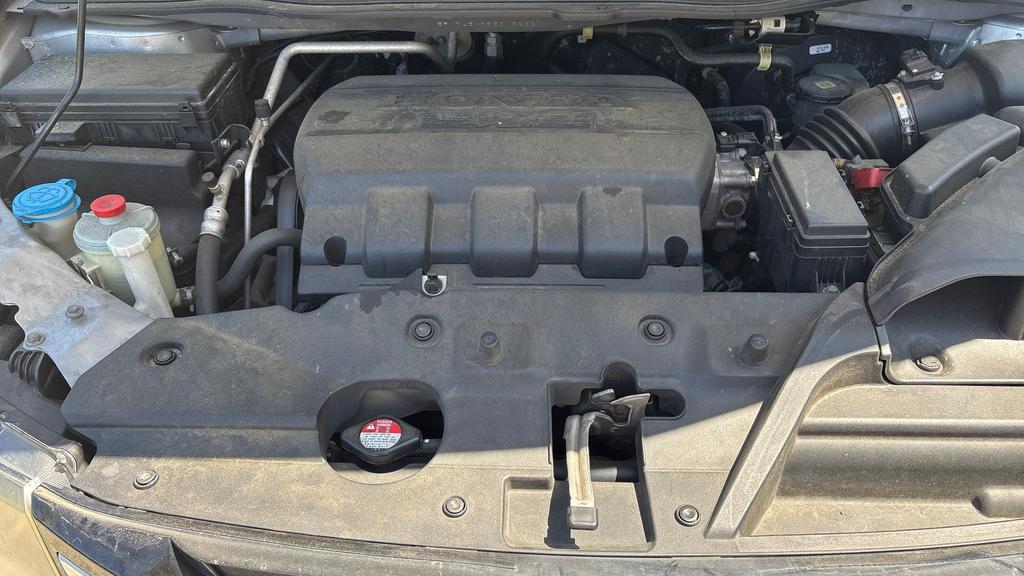 2014 Honda Odyssey Touring photo