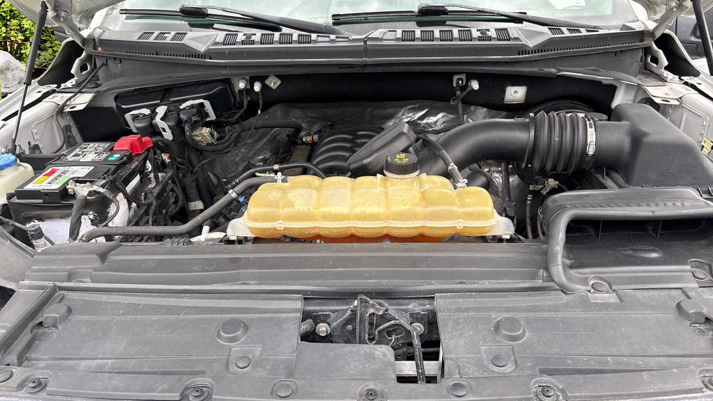 2019 Ford F150 XLT photo