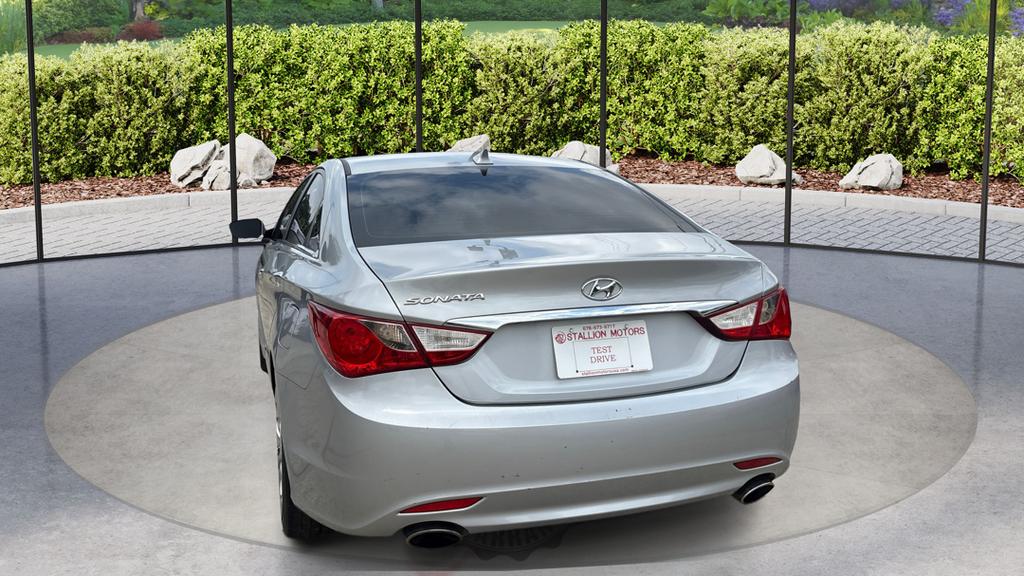 2011 Hyundai Sonata Limited photo