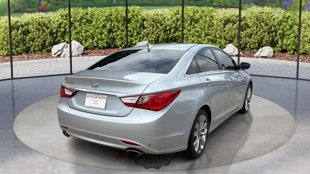 2011 Hyundai Sonata Limited photo