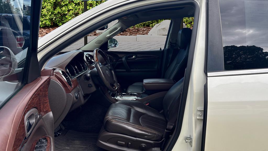 2013 Buick Enclave Premium photo