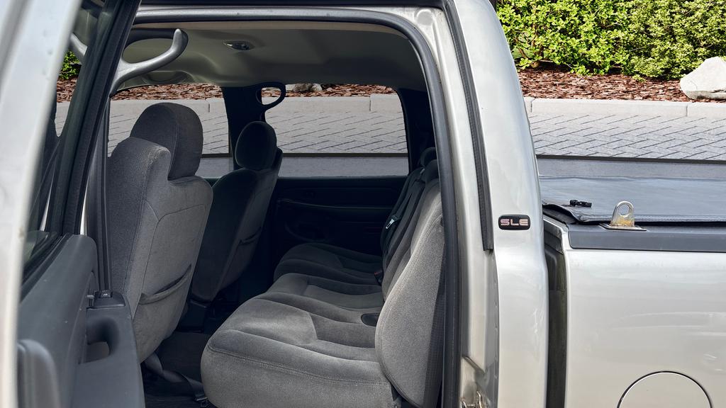 2004 GMC Sierra 1500 SLE photo