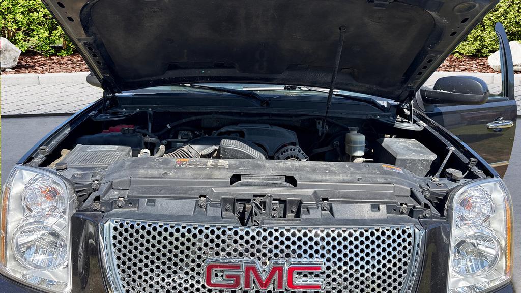 2011 GMC Yukon - $13,995