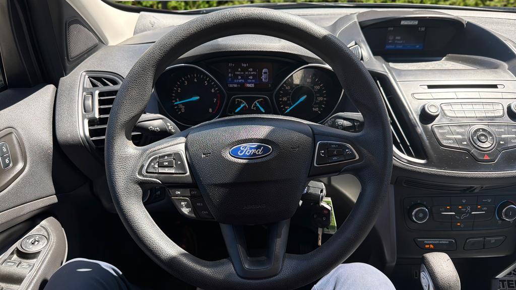 2017 Ford Escape - $10,995