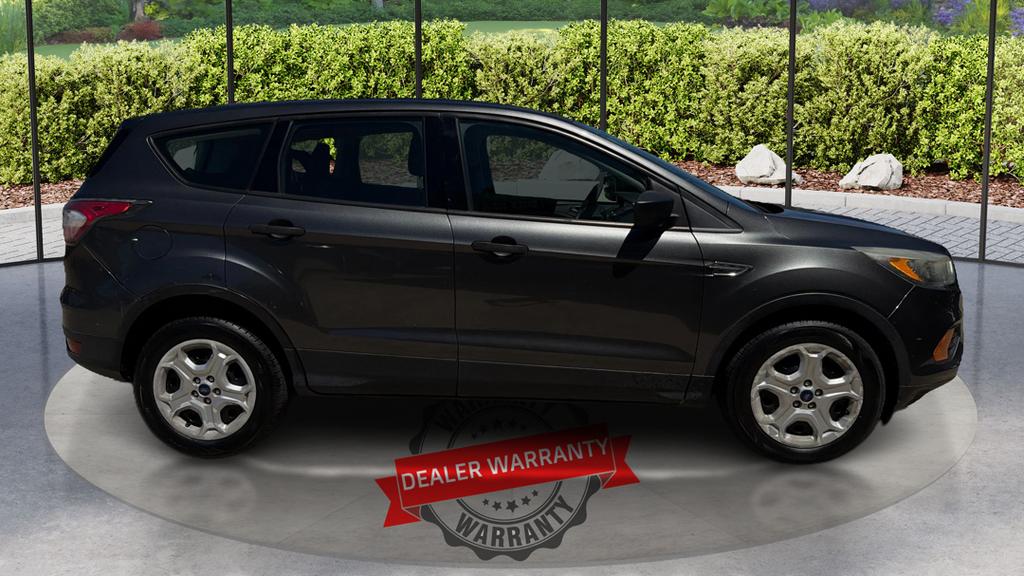 2017 Ford Escape - $10,995