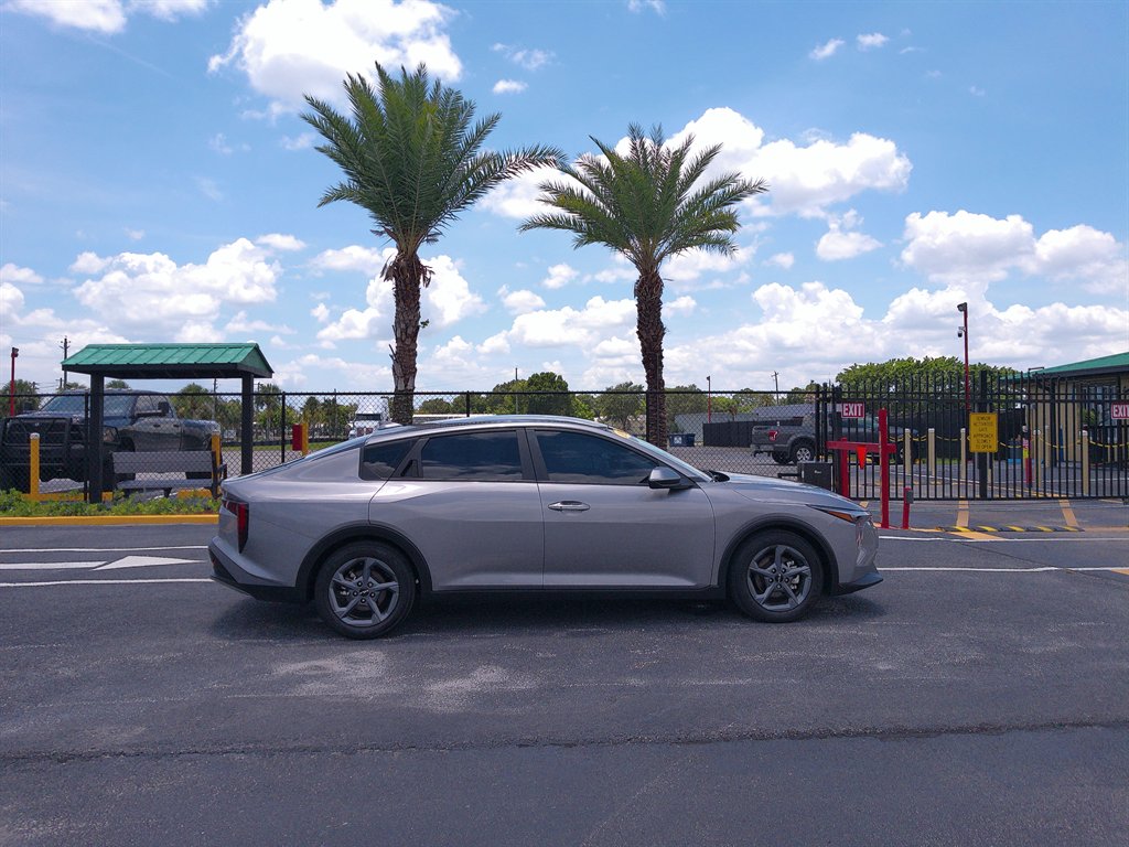 2025 Kia K4