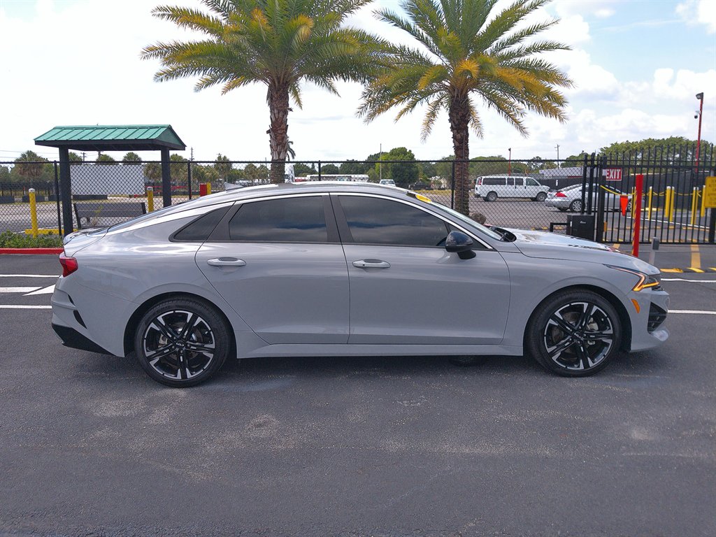 2022 Kia K5 GT-Line photo