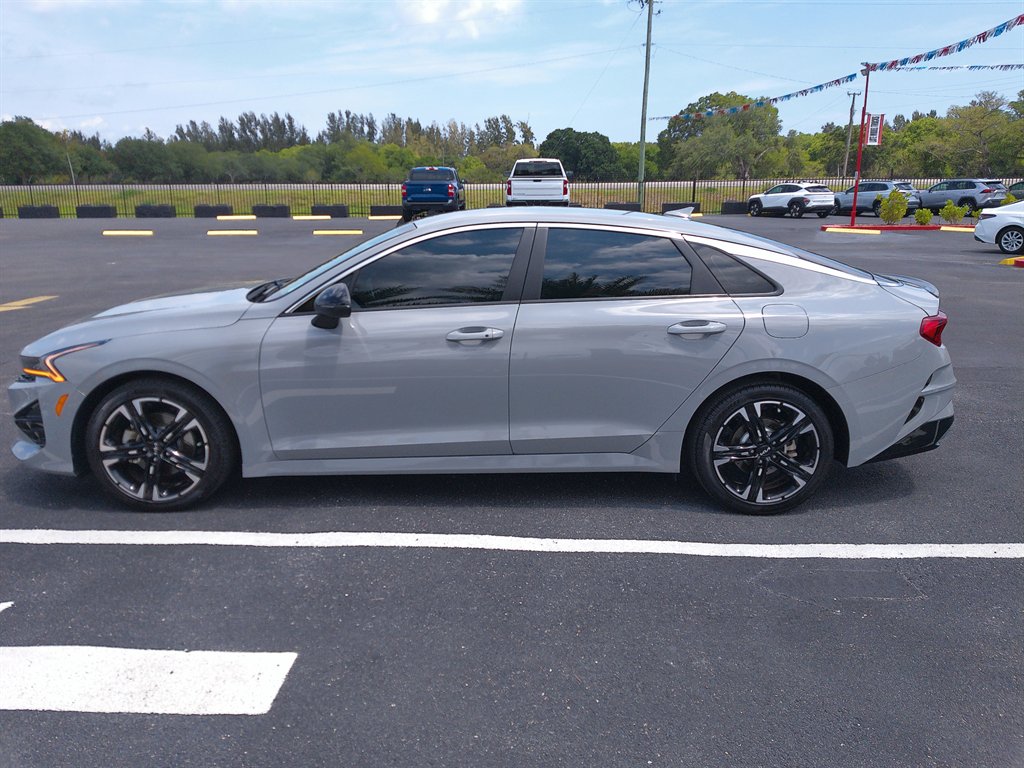 2022 Kia K5 GT-Line photo