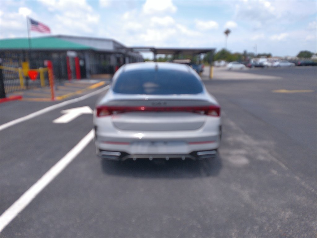 2022 Kia K5 GT-Line photo